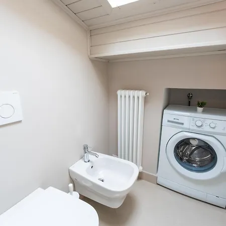 Super Attico Con Wi-fi & Parcheggio In Giardino Apartment *